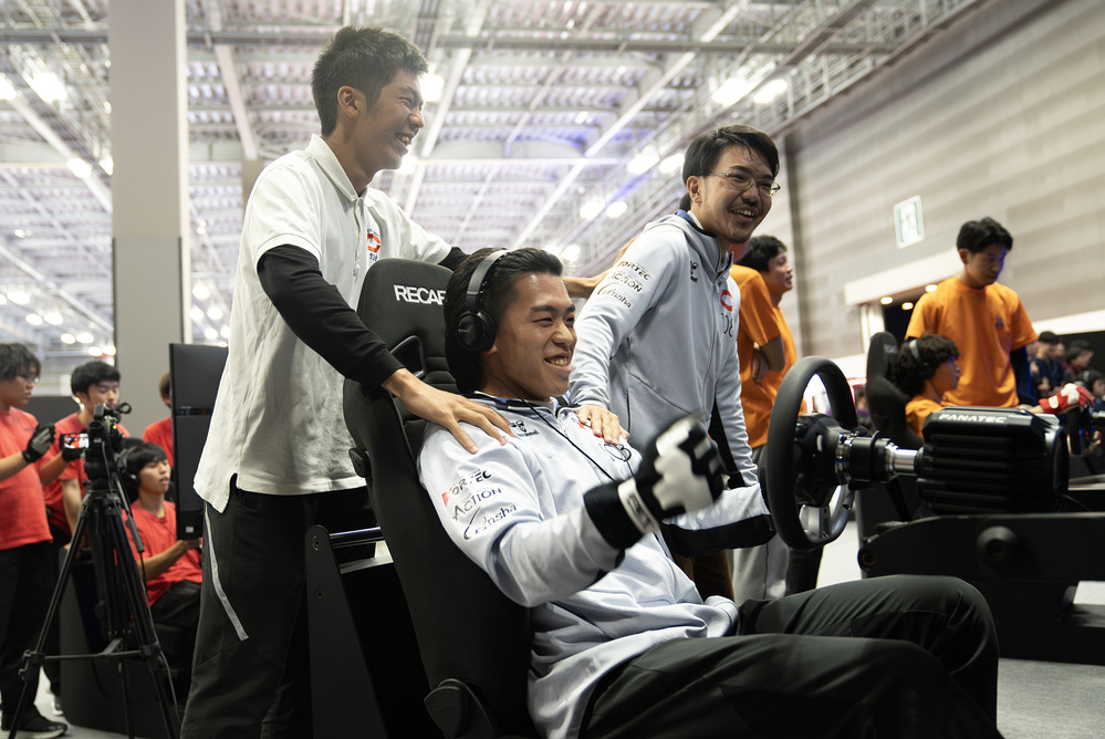 優勝した中央大学チーム