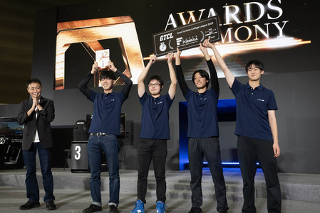 2位：東京電機大学チーム。初出場ながら堂々の2位獲得となった。予選グループでもトップとなるなど速さが光った