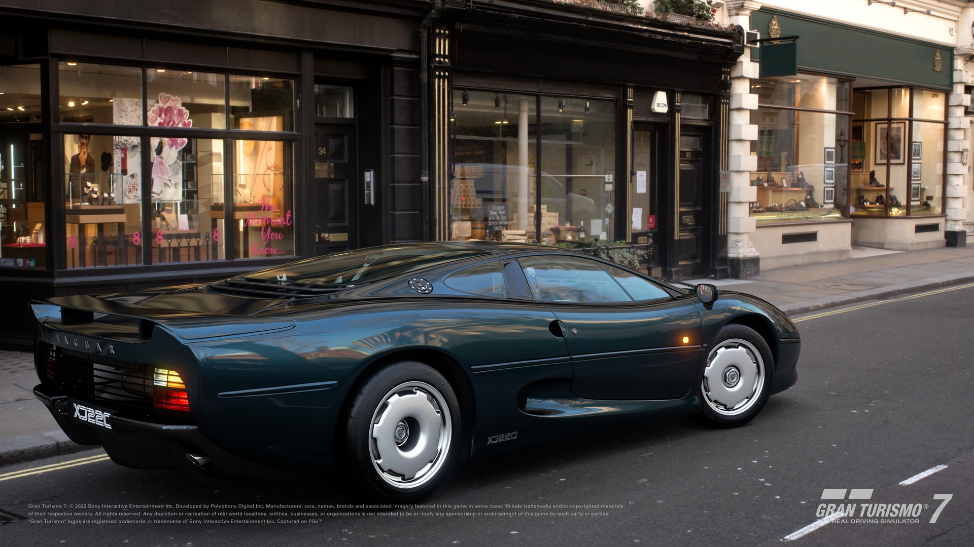 Gran Turismo 7's Update 1.32 Adds Jaguar XJ220, Mercedes-AMG GT3