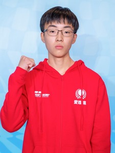 終始混戦が続く決勝レースを制し、初優勝を達成したU-18の部、愛媛県代表・森山 綜太（15）選手